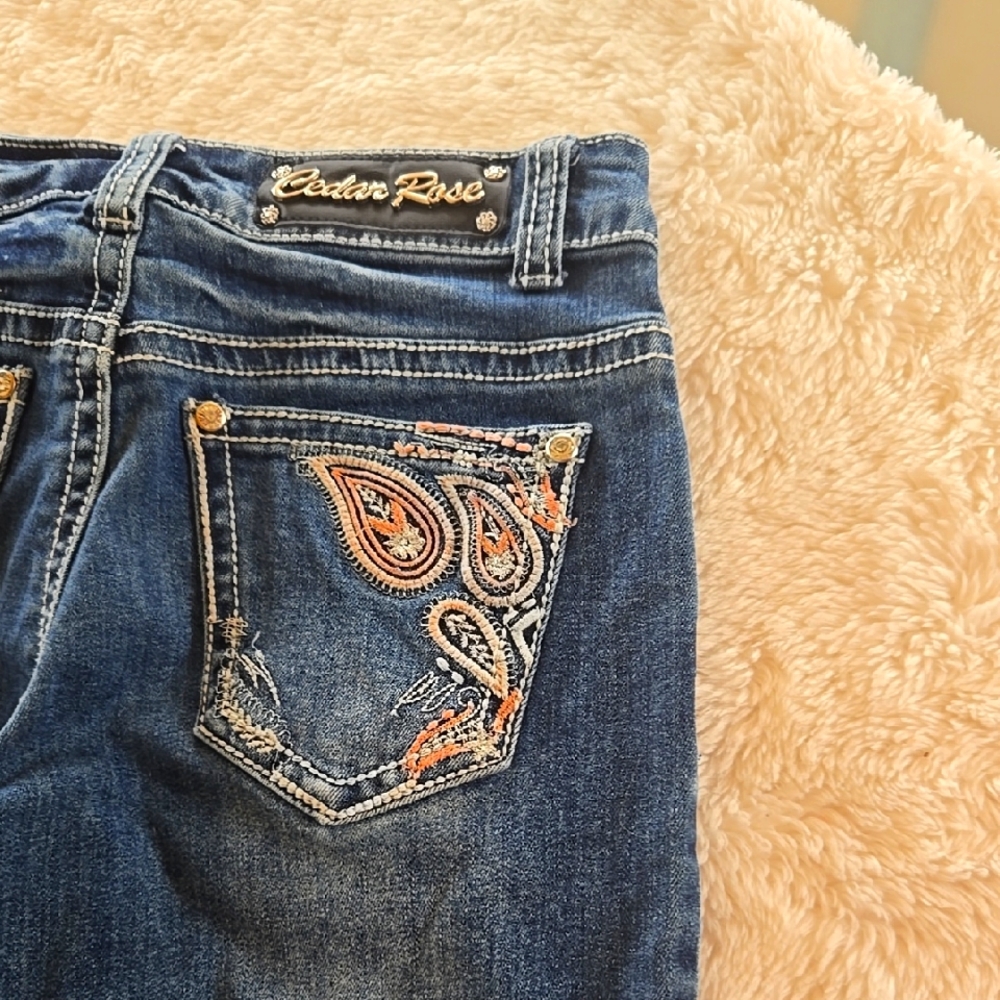 Women's Blue Jeans with Embroidered Pocket